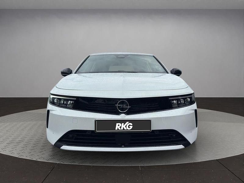 Neu Opel Astra Edition 131 PS (96 kW) 2025 Weiß Limousine