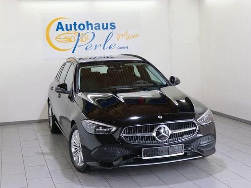 Gebraucht Mercedes C220 200 PS (147 kW) 2023 Schwarz Limousine