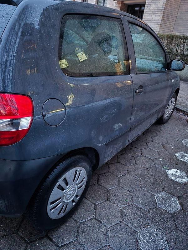 Gebraucht VW Fox 60 PS (44 kW) 2011 Blau Kleinwagen