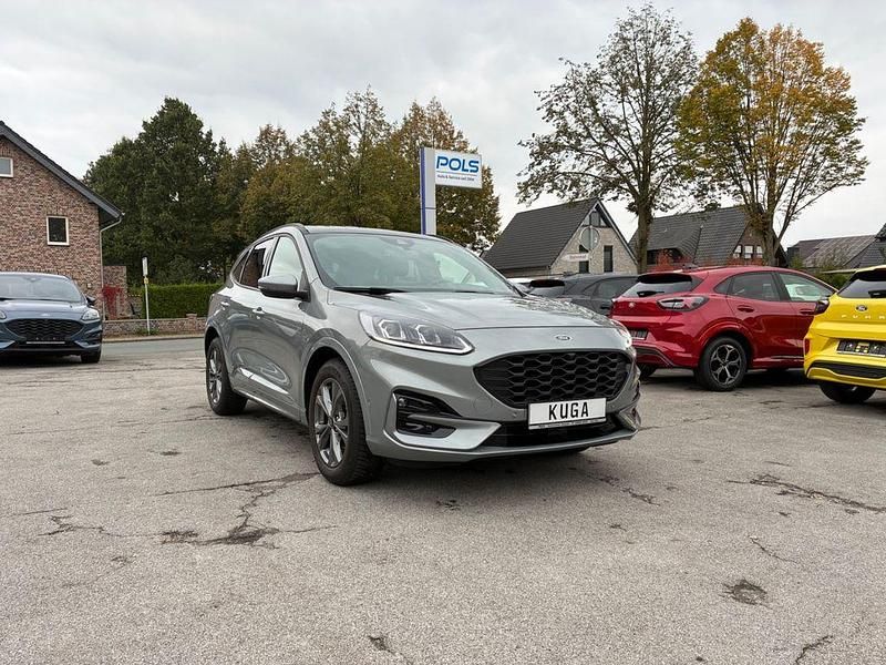 Silber Gebraucht 2023 Ford Kuga ST-Line X SUV | 25.490 € (Fairer Preis) - Bild 1/4