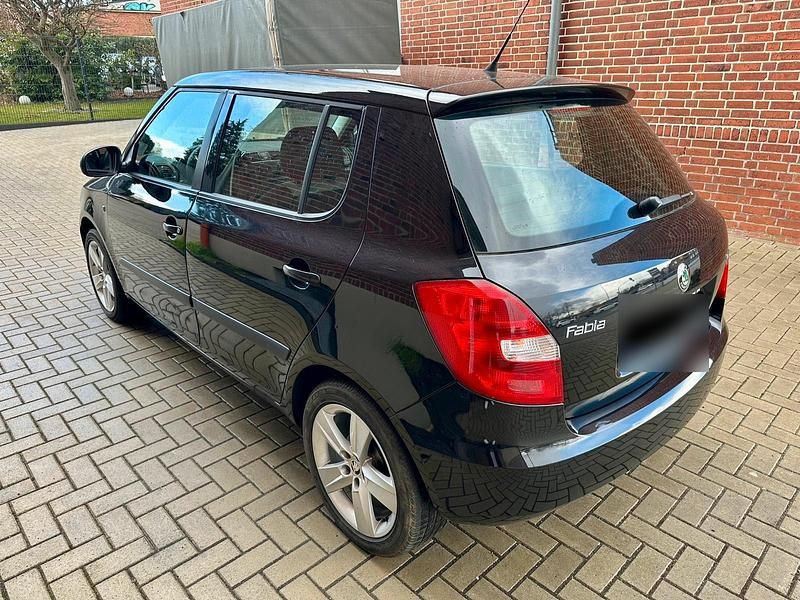 Gebraucht Skoda Fabia 60 PS (44 kW) 2011 Schwarz Kleinwagen