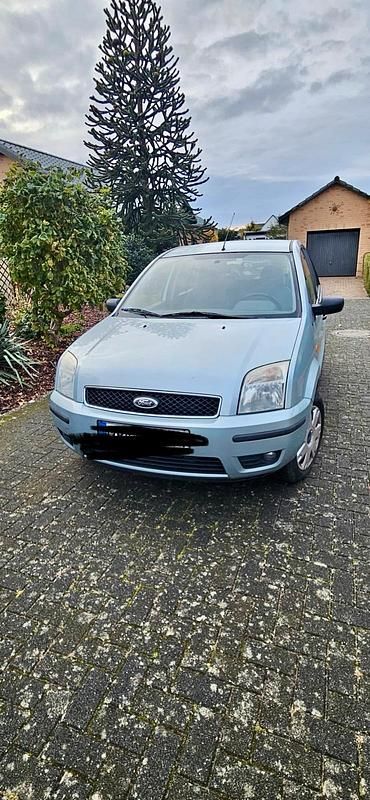 Andere farben Gebraucht 2004 Ford Fusion Kombi | 3.000 € (Fairer Preis) - Bild 1/4