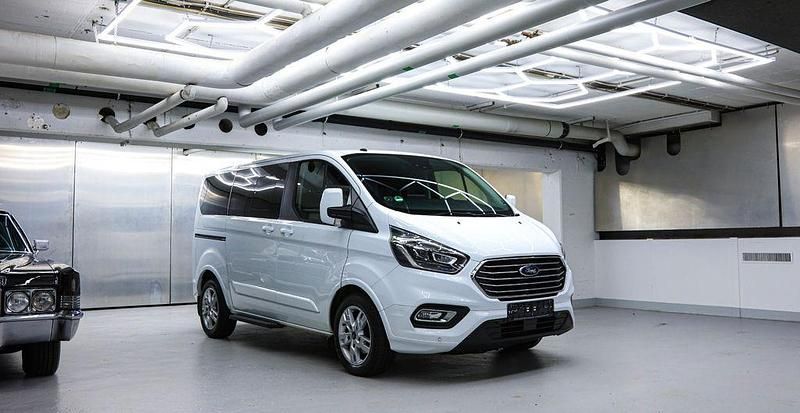 Frozen white Gebraucht 2018 Ford Transit Tourneo Titanium Van / Kleinbus | 16.900 € - Bild 1/4