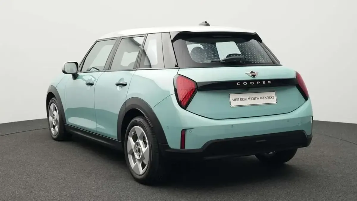 Gebraucht Mini Cooper Classic 156 PS (114 kW) 2024 Grün Kleinwagen