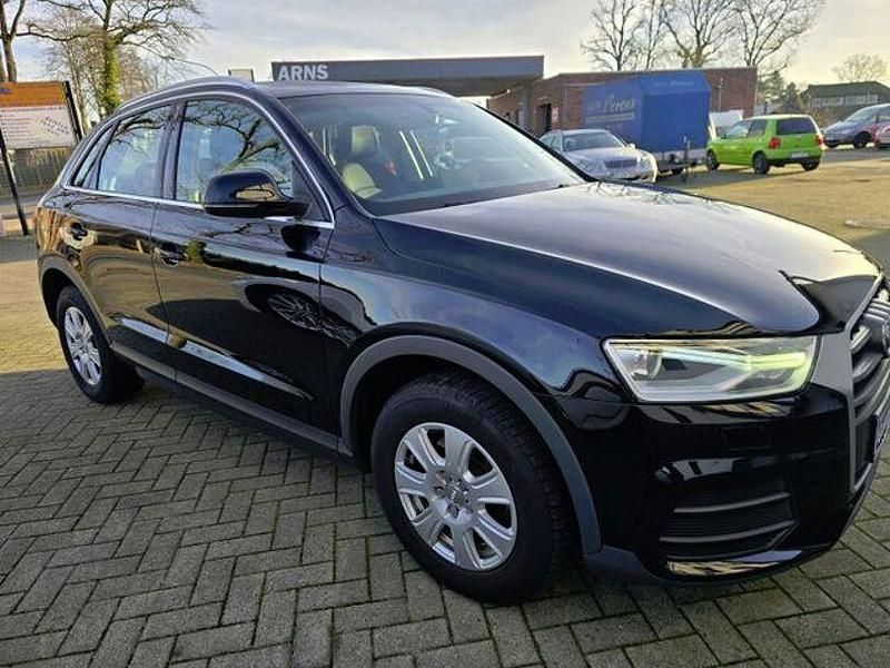 Gebraucht Audi Q3 Basis 150 PS (110 kW) 2017 Schwarz (brillantschwarz) SUV