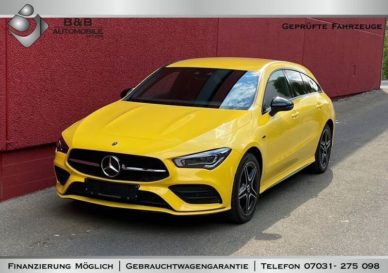 Gelb Gebraucht 2021 Mercedes CLA250e AMG line Limousine | 27.990 € (Guter Preis) - Bild 1/4
