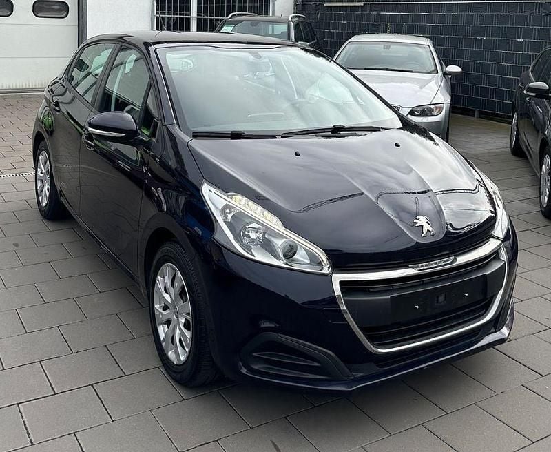 Blau Gebraucht 2017 Peugeot 208 Active Kleinwagen | 6.300 € (Fairer Preis) - Bild 1/4
