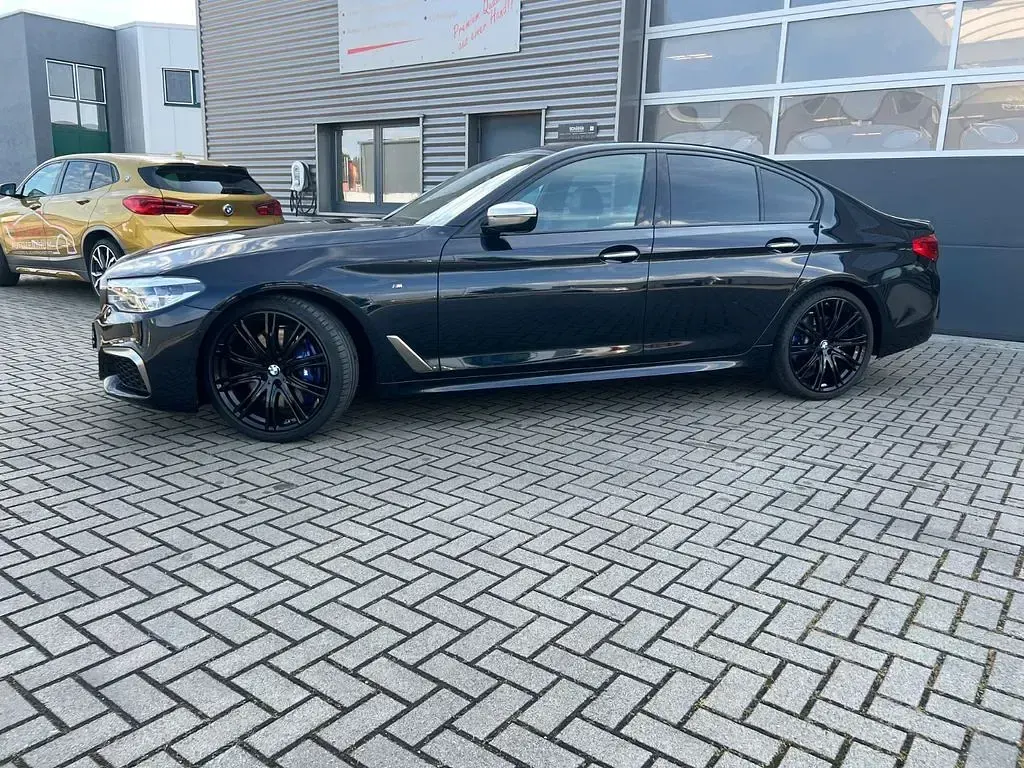 Gebraucht BMW M550 Performance 400 PS (294 kW) 2018 Schwarz Limousine
