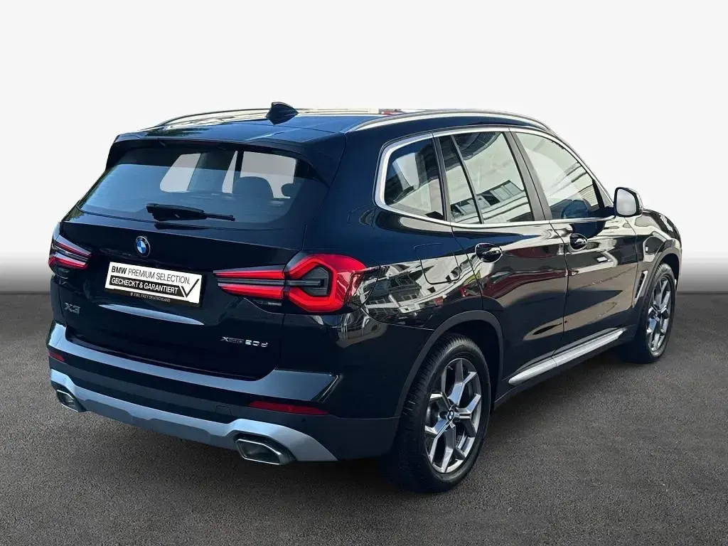Gebraucht BMW X3 Sport Line 190 PS (139 kW) 2023 Saphirschwarz metallic SUV
