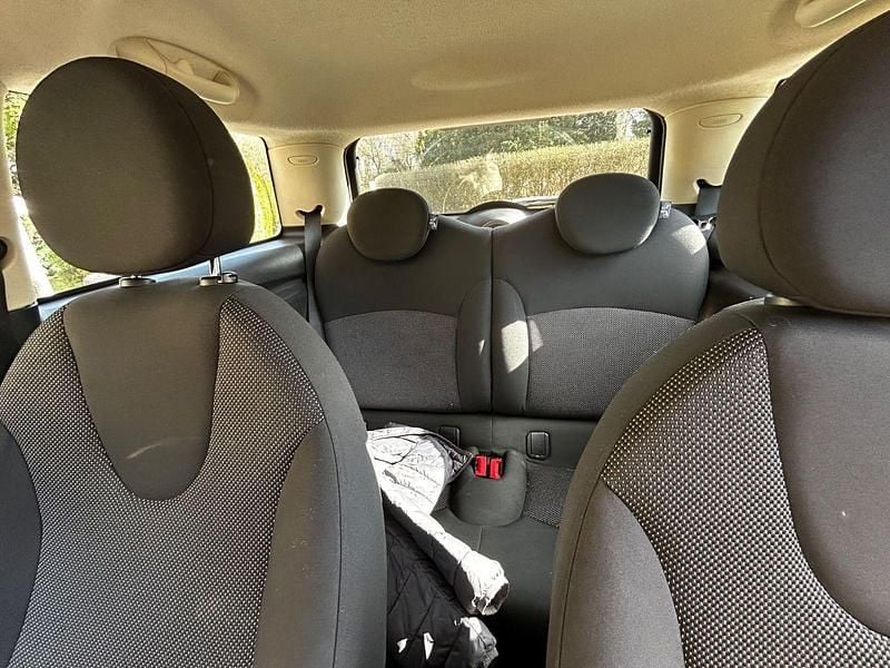 Gebraucht Mini ONE 98 PS (72 kW) 2012 Weiß Kleinwagen