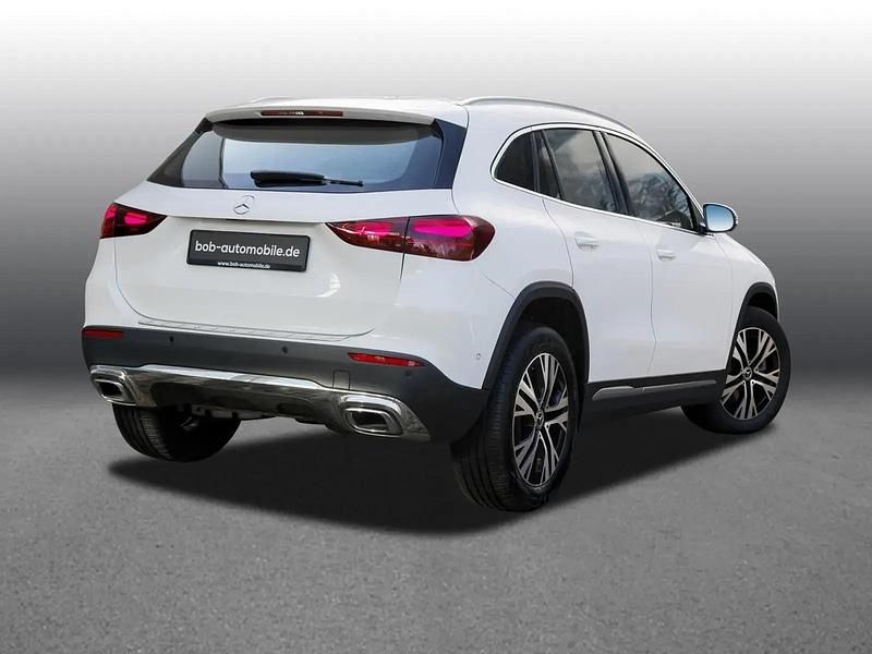 Gebraucht Mercedes GLA220 Progressive 190 PS (139 kW) 2024 Polarweiss SUV