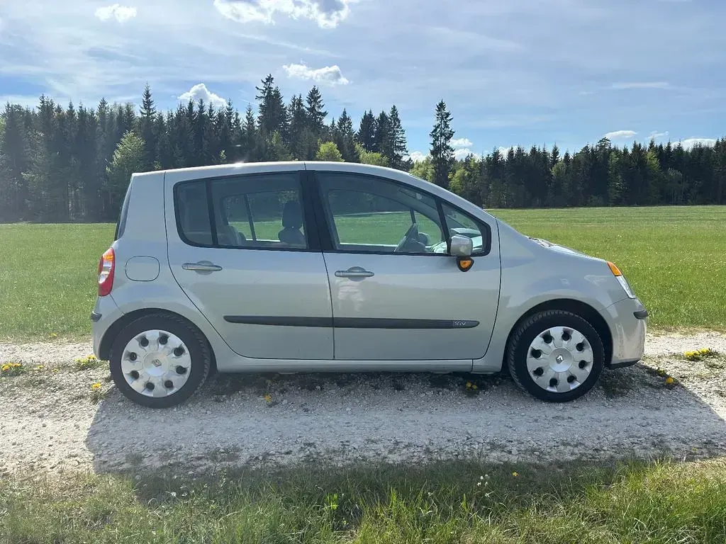 Używany Renault Modus 75 KM (55 kW) 2006 Szary Minivan