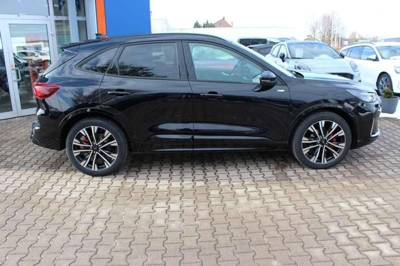 Neu Ford Kuga ST-Line X 182 PS (133 kW) 2026 Agate schwarz metallic SUV