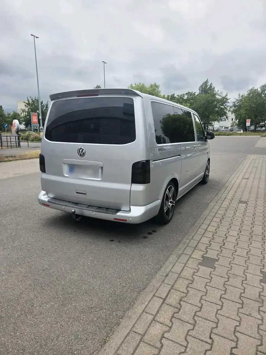 Gebraucht VW Multivan 140 PS (102 kW) 2012 Silber Van / Kleinbus