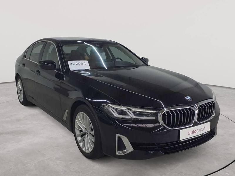 Schwarz uni Gebraucht 2022 BMW 520 Luxury Line Limousine | 32.590 € (Fairer Preis) - Bild 1/4