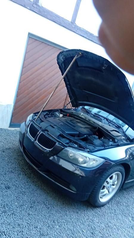 Gebraucht BMW 320 163 PS (119 kW) 2007 Kombi