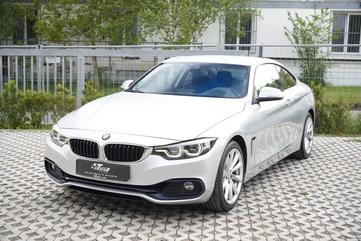Gebraucht BMW 430 Sport Line 258 PS (189 kW) 2017 Silber Coupé
