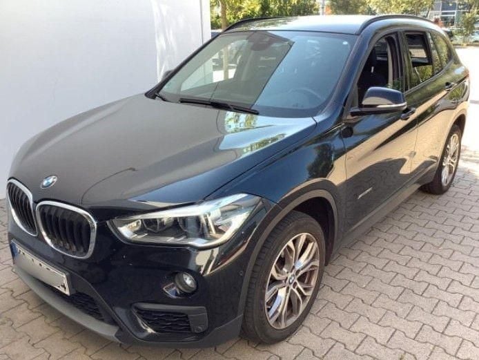 Schwarz Gebraucht 2017 BMW X1 Advantage SUV | 14.500 € (Guter Preis) - Bild 1/3