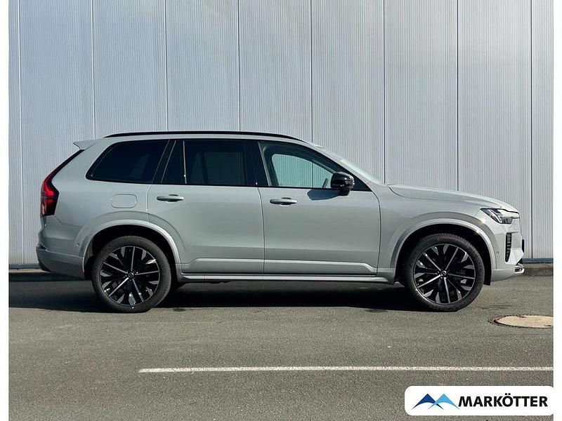 Neu Volvo XC90 Plus 455 PS (334 kW) 2025 Grau SUV
