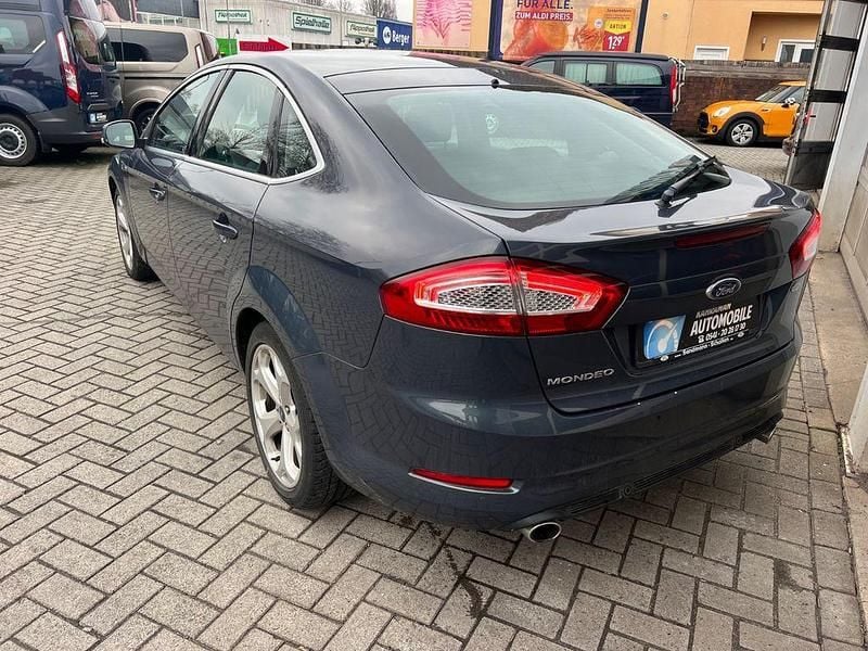 Gebraucht Ford Mondeo Titanium 200 PS (147 kW) 2013 Blau Limousine