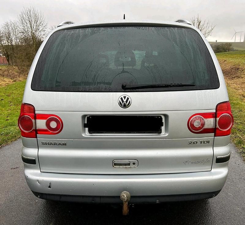 Gebraucht VW Sharan Freestyle 140 PS (102 kW) 2005 Silber Van / Kleinbus