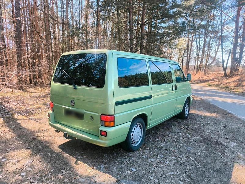 Second-hand VW T4 151 CP (111 kW) 2001 Verde Van