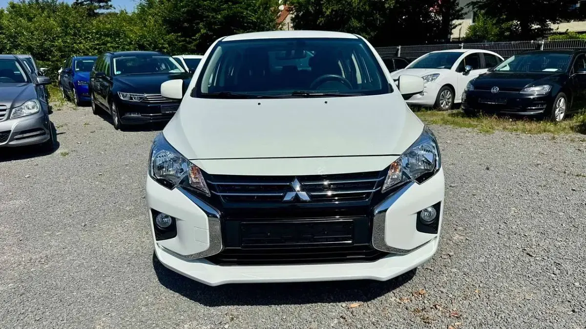 Gebraucht Mitsubishi Space Star 71 PS (52 kW) 2020 Islandweiss (s) Kleinwagen