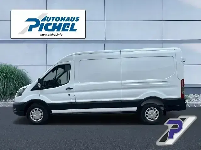 Gebraucht Ford Transit Trend 131 PS (96 kW) 2025 Weiß Limousine