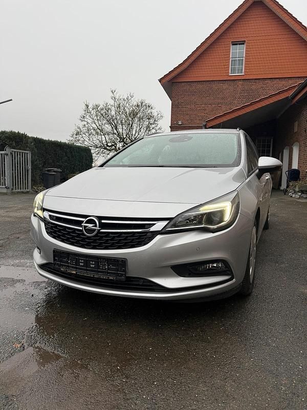 Grau Gebraucht 2019 Opel Astra Kombi | 7.800 € (Guter Preis) - Bild 1/4
