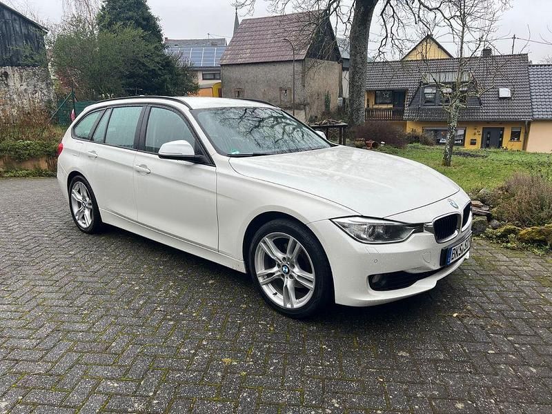 Gebraucht BMW 320 184 PS (135 kW) 2013 Weiß Kombi
