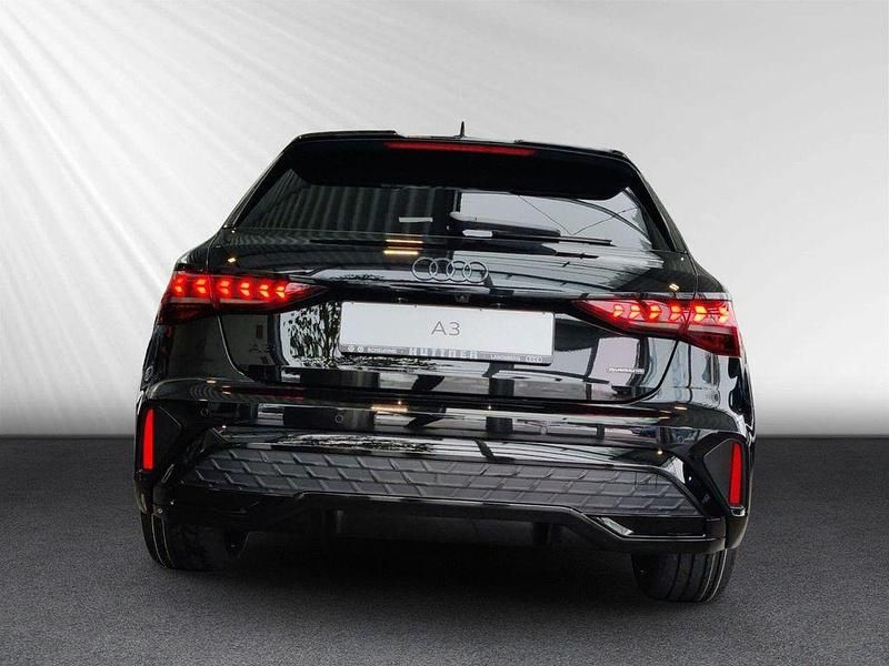 Neu Audi A3 S-Line 204 PS (150 kW) 2026 Schwarz Limousine