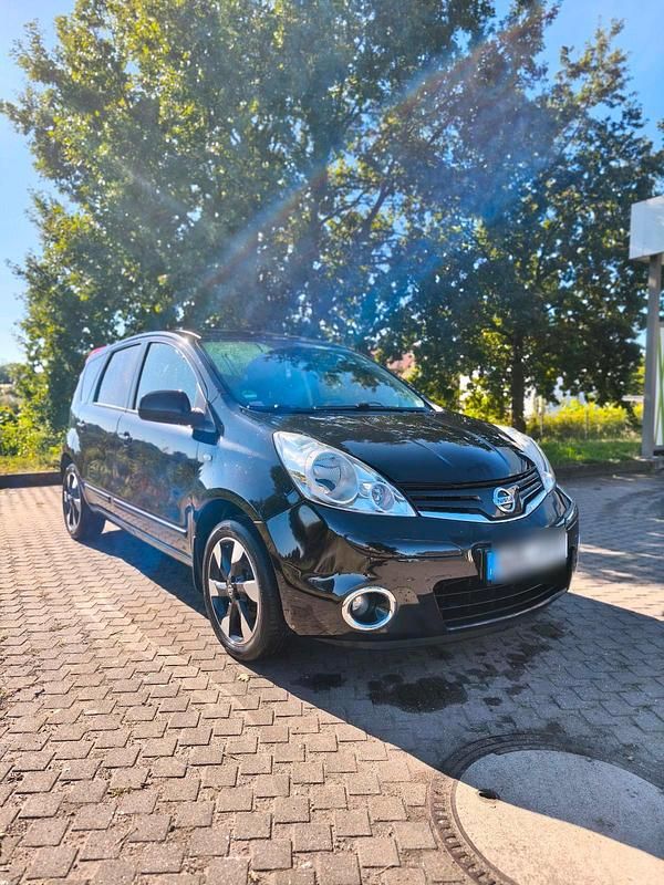 Schwarz Gebraucht 2025 Nissan Note Tekna Van / Kleinbus | 5.250 € - Bild 1/4