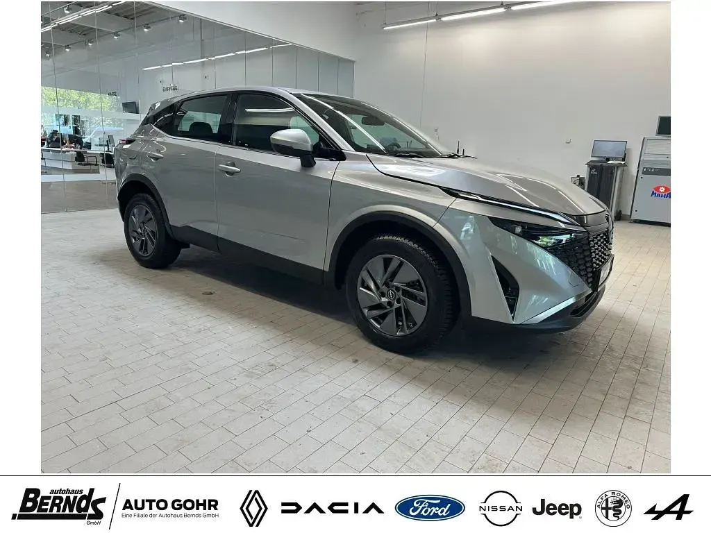 Gebraucht Nissan Qashqai 360º 158 PS (116 kW) 2024 Silber SUV