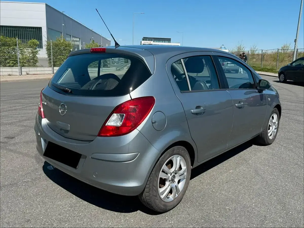 Gebraucht Opel Corsa 69 PS (50 kW) 2012 Grau Kleinwagen
