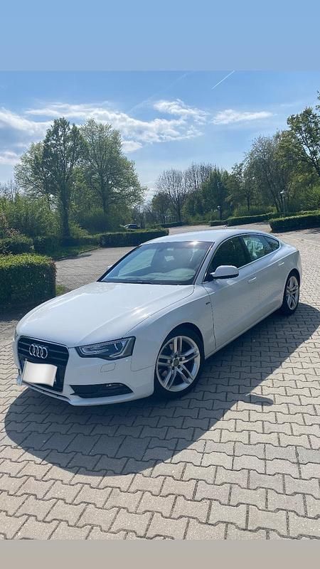 Weiß Gebraucht 2013 Audi A5 Sportback S-Line Kleinwagen | 13.550 € (Etwas zu teuer) - Bild 1/3