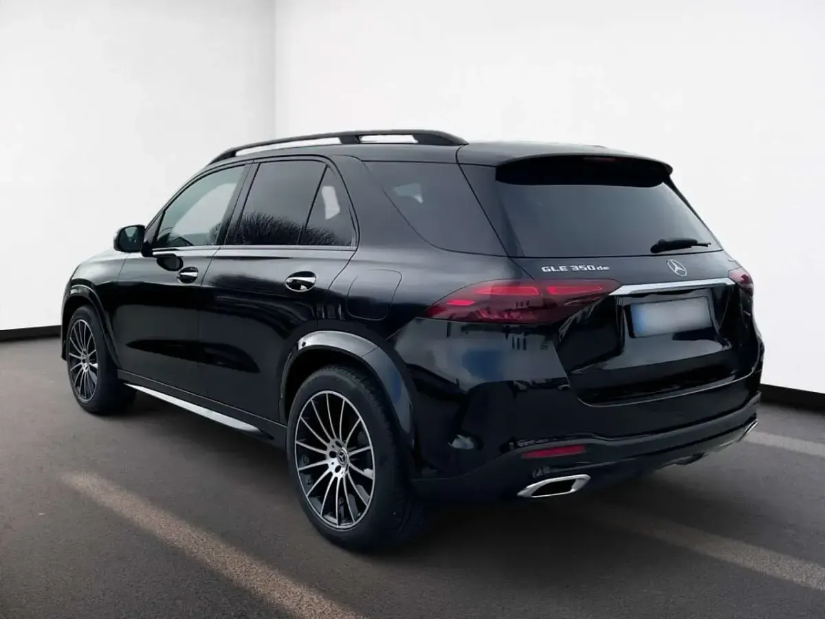 Gebraucht Mercedes GLE350 AMG 197 PS (144 kW) 2026 Metalliclack obsidianschwarz SUV