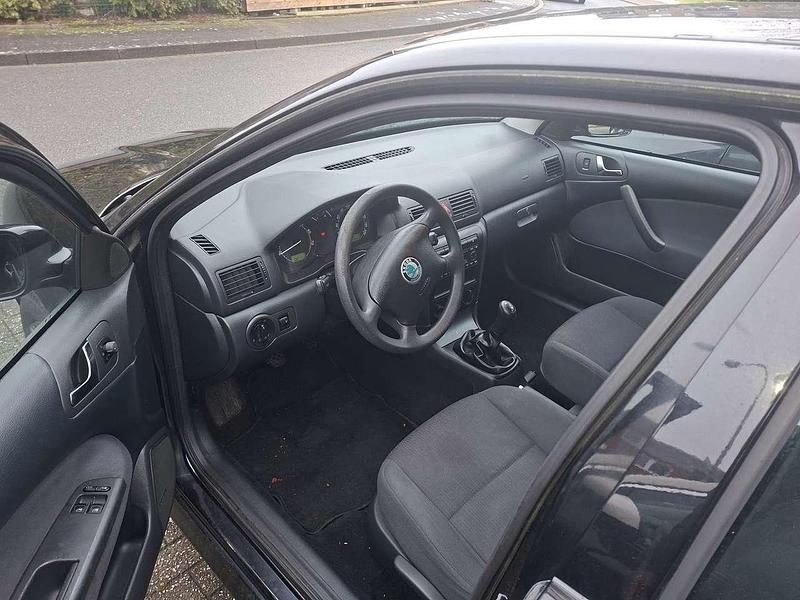 Gebraucht Skoda Octavia 75 PS (55 kW) 2009 Limousine