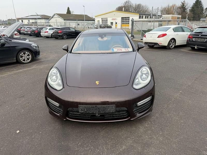 Violett Gebraucht 2013 Porsche Panamera Turbo Limousine | 21.875 € (Fairer Preis) - Bild 1/4