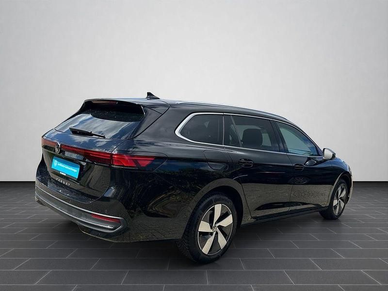 Gebraucht VW Passat Business 150 PS (110 kW) 2025 Grenadillschwarz metallic (metallic) Kombi