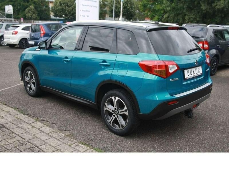 Gebraucht Suzuki Vitara Comfort+ 120 PS (88 kW) 2015 Grün SUV
