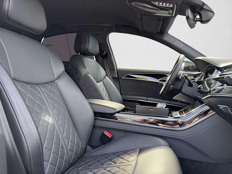 Gebraucht Audi S8 571 PS (419 kW) 2023 Mythosschwarz metallic Limousine