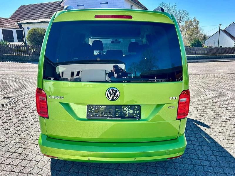 Brugt VW Caddy Trendline 84 HK (61 kW) 2017 Grøn MPV