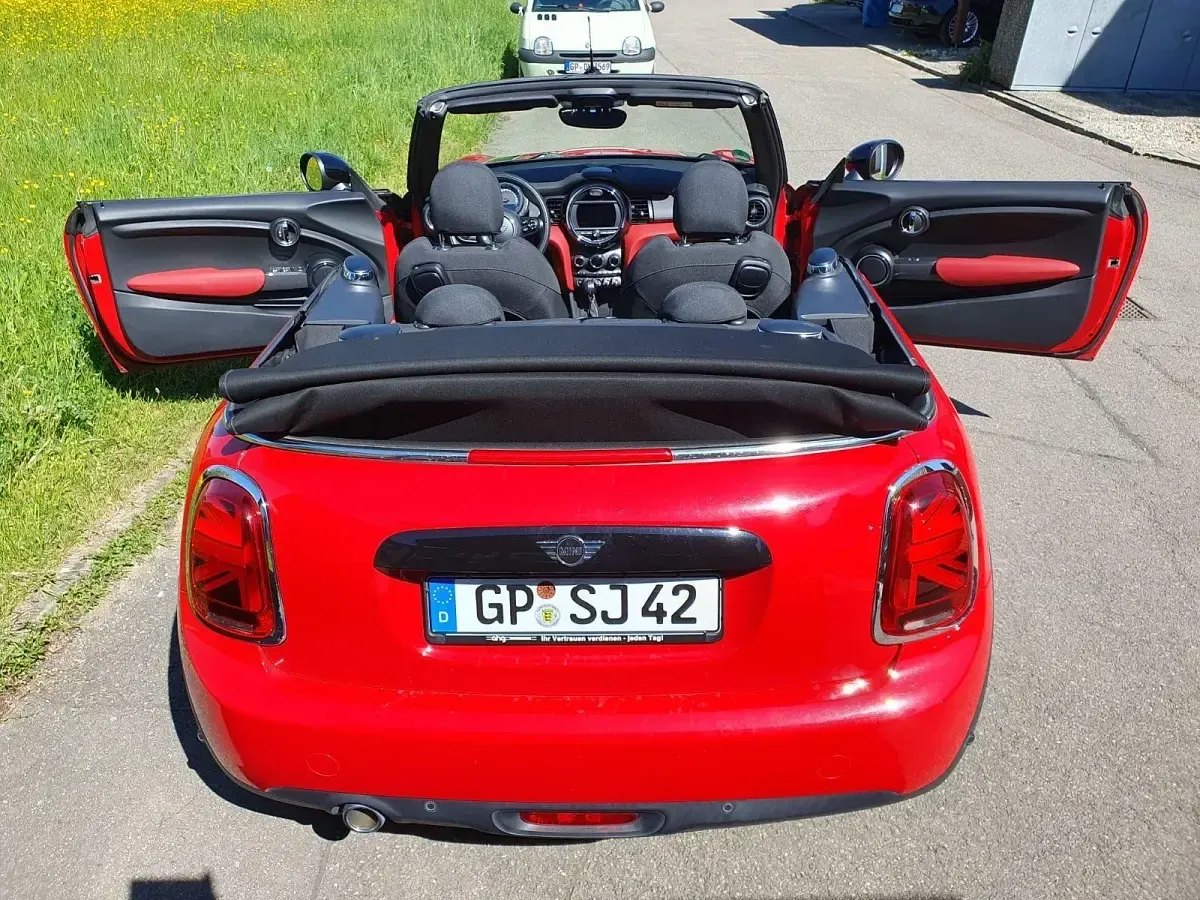 Gebraucht Mini Cooper D 116 PS (85 kW) 2019 Rot Kleinwagen
