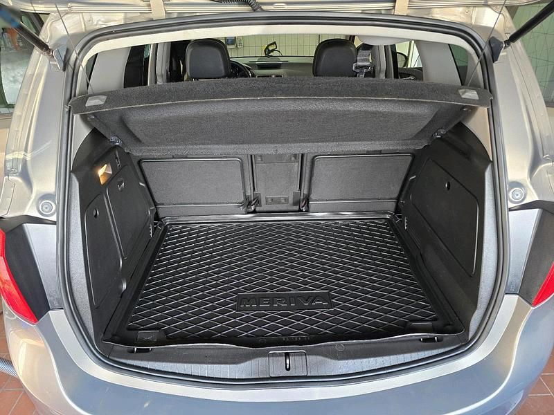 Usata Opel Meriva 101 CV (74 kW) 2011 Grigio Monovolume