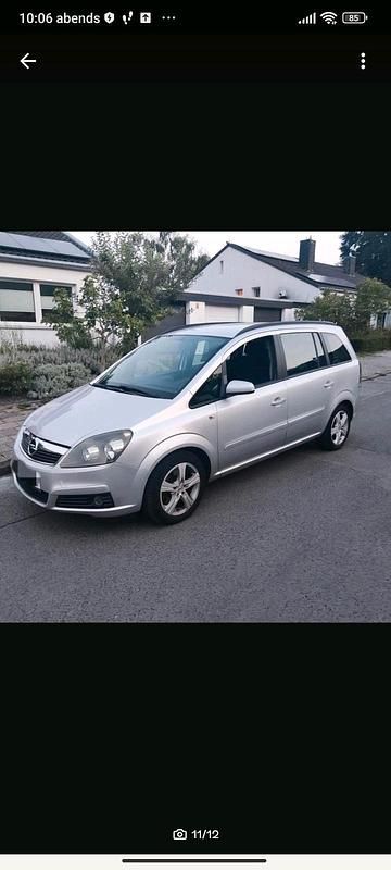 Silber Gebraucht 2006 Opel Zafira Van / Kleinbus | 2.100 € (Fairer Preis) - Bild 1/4