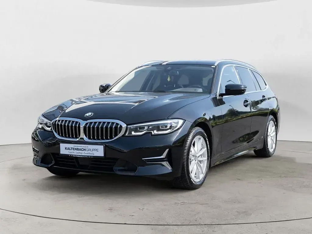 Gebraucht BMW 330 Luxury Line 286 PS (210 kW) 2022 Schwarz Kombi