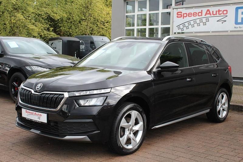 Cerna magic/black magic Gebraucht 2020 Skoda Kamiq Style SUV | 18.990 € (Fairer Preis) - Bild 1/4
