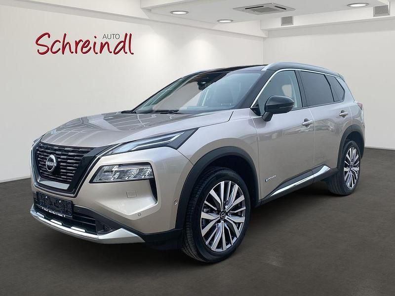Silber Neu 2025 Nissan X-Trail Tekna+ SUV | 47.990 € - Bild 1/4