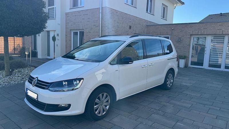 Gebraucht VW Sharan Match 150 PS (110 kW) 2012 Weiß Van / Kleinbus