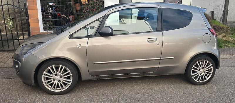 Gebraucht Mitsubishi Colt Motion 75 PS (55 kW) 2008 Grau Limousine